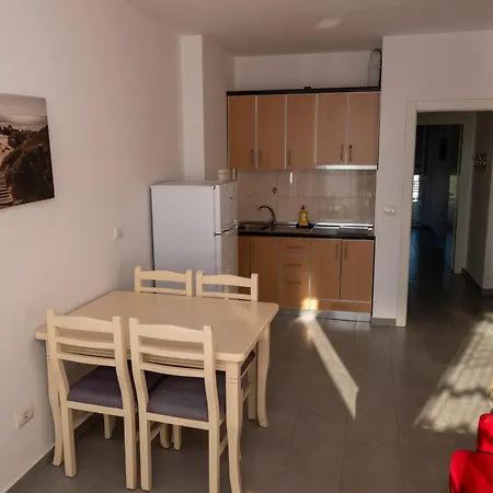 Apartment Roxhensi Shengjin