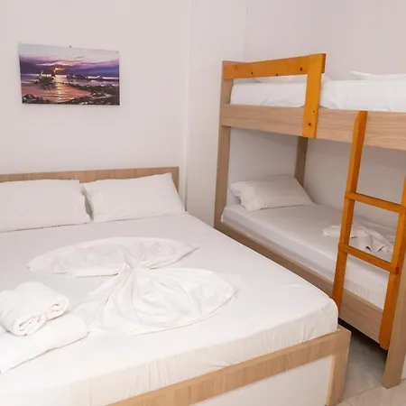 Roxhensi Apartment