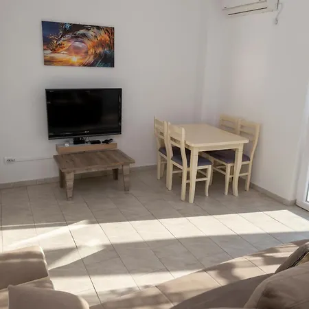 Apartman Roxhensi Shëngjin