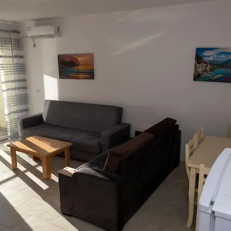 Apartment Roxhensi *