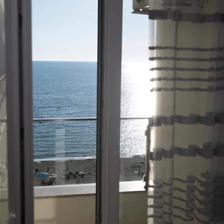 Apartman Roxhensi Shëngjin