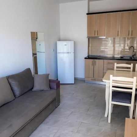 Apartment Roxhensi Shengjin