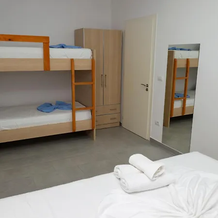 Apartment Roxhensi *