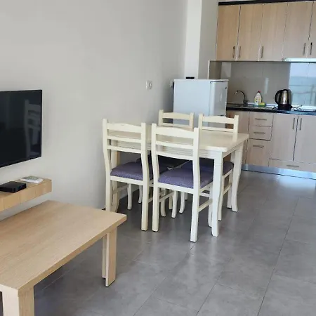 Apartman Roxhensi Shëngjin