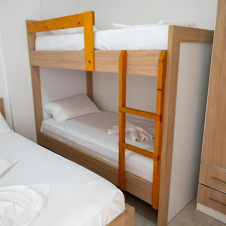Roxhensi Apartman Shëngjin