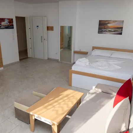Roxhensi Apartman Shëngjin