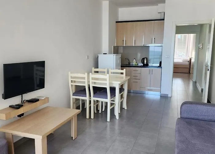 Roxhensi アパート Shëngjin