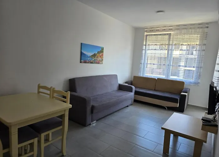 アパート Roxhensi