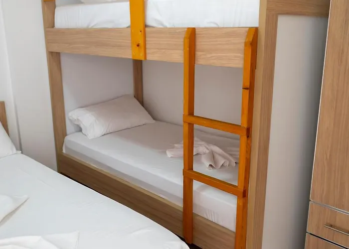 Roxhensi アパート Shëngjin